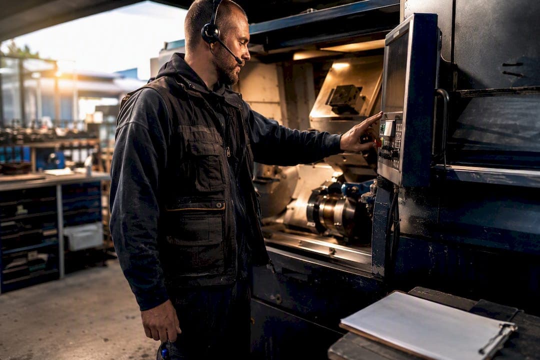 Shop Floor Communication: What Works in Real Time